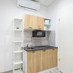 Cosy At Super Location With Ac Apartman